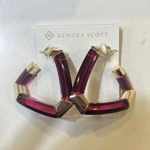 Kendra Scott earrings!